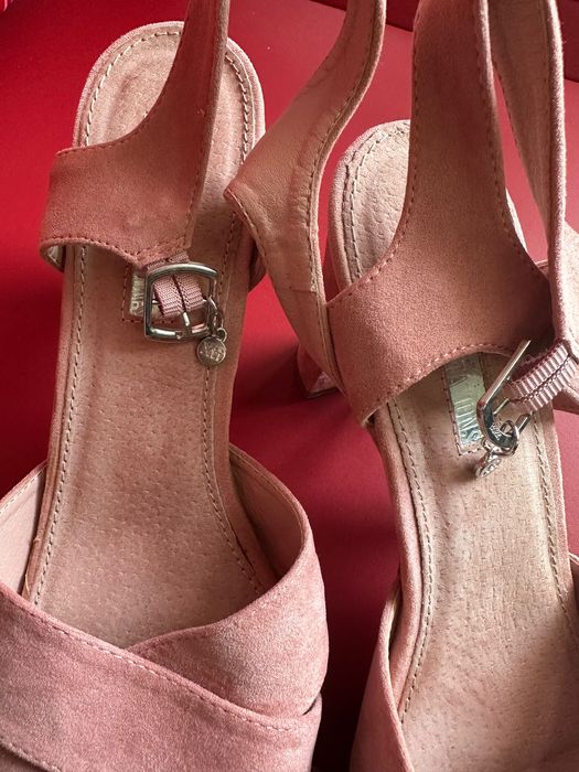 Дамски велурени сандали X-ti Tentations