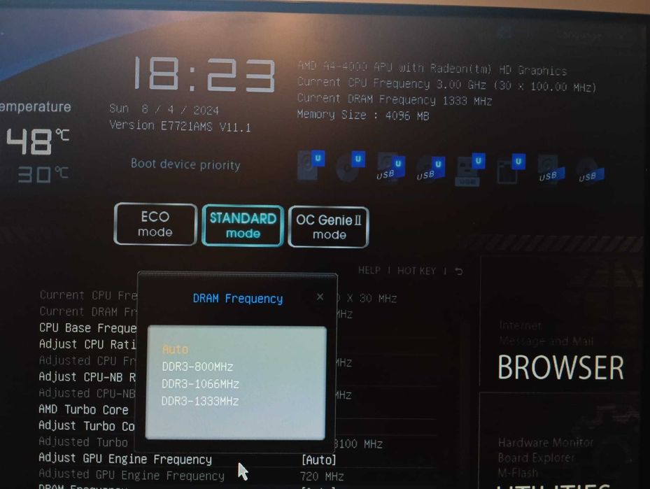Calculator+ monitor+ boxe + webcam