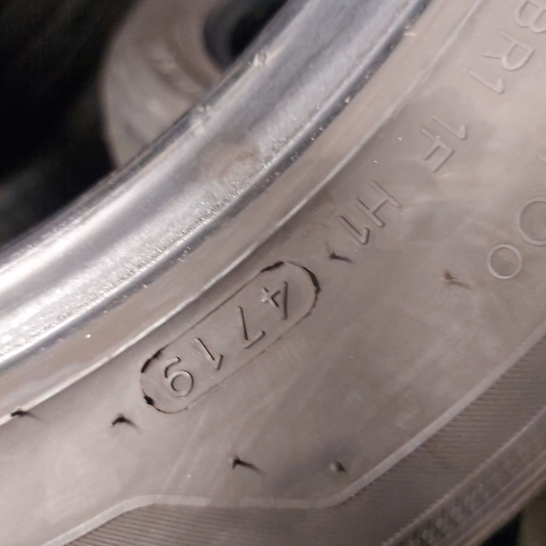 215/55/16"Hankook 4бр.гуми
