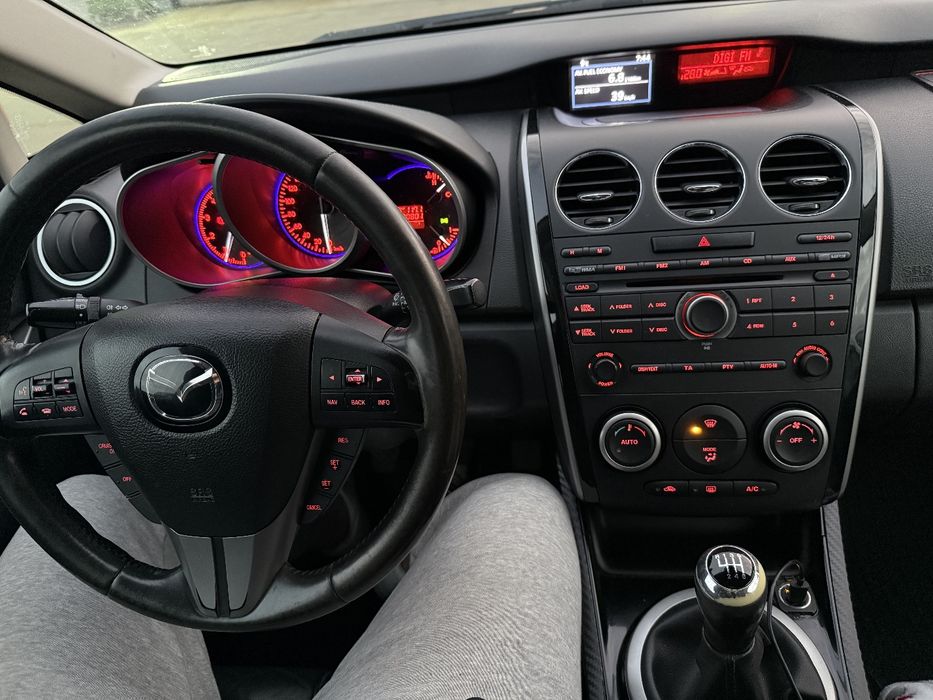 Vând sau schimb Mazda CX-7