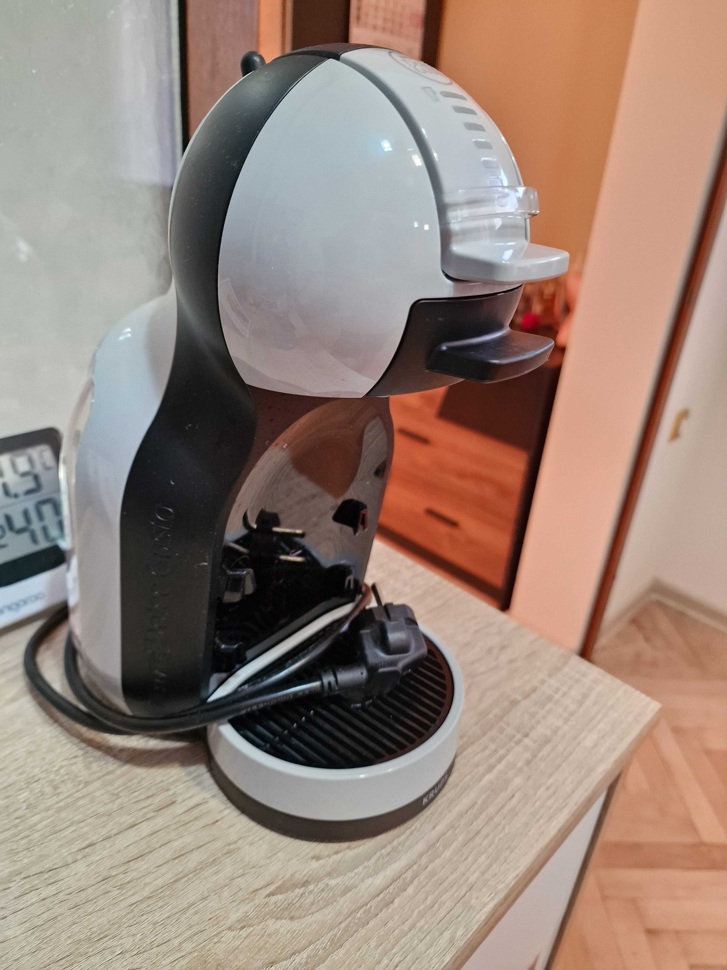 Кафе машина KRUPS NESCAFÉ  Dolce Gusto Mini Me Сиво и черно