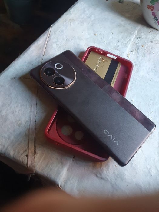 Vivo V30e продам или  обмен на другой смартфон