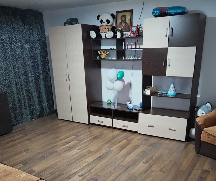 Vand sau Schimb cu Apartament