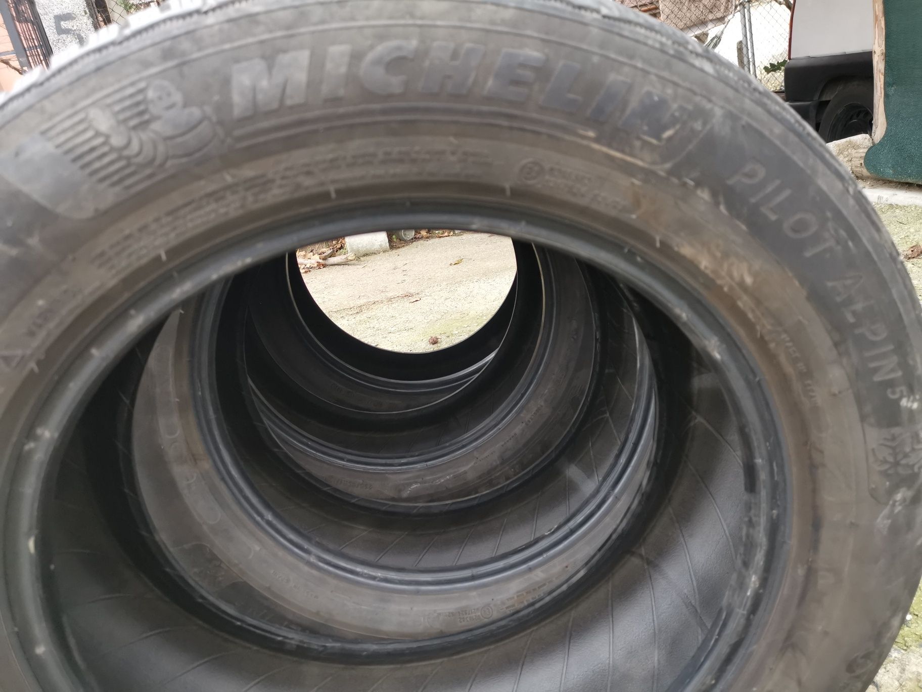 Michelin зимни гуми Мишелин 235 55 17