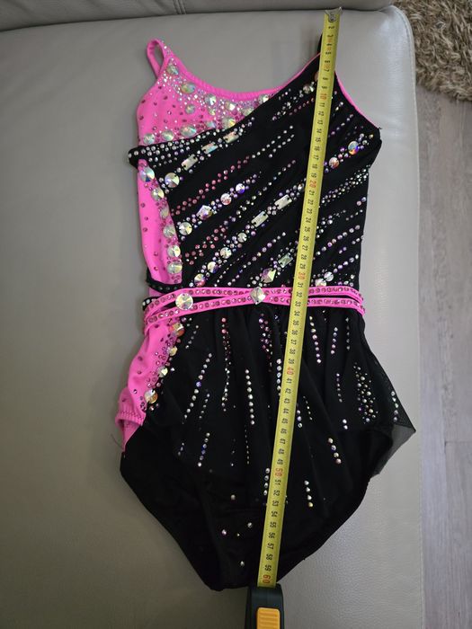 Трико художествена гимнастика