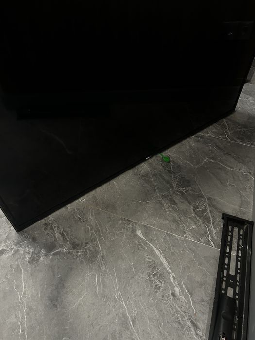 телевизор в идеальном состоянии за ненадобностью