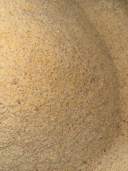 Vand faina pentru animale