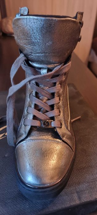 Боти със скрита платформа 38 номер