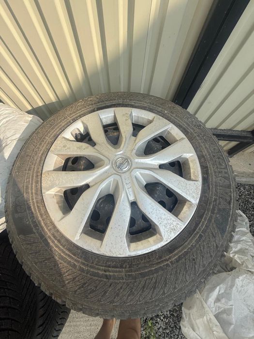 Шины зимние Yokohama R 17