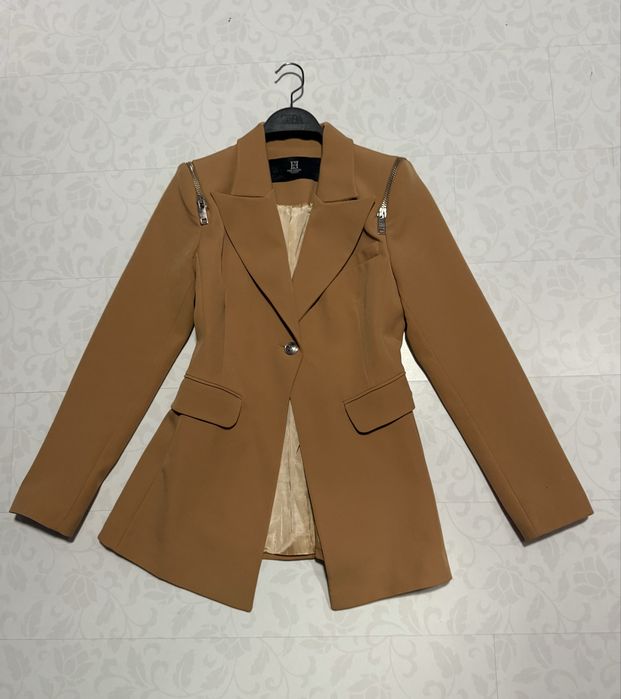 Сако тип elisabetta franchi