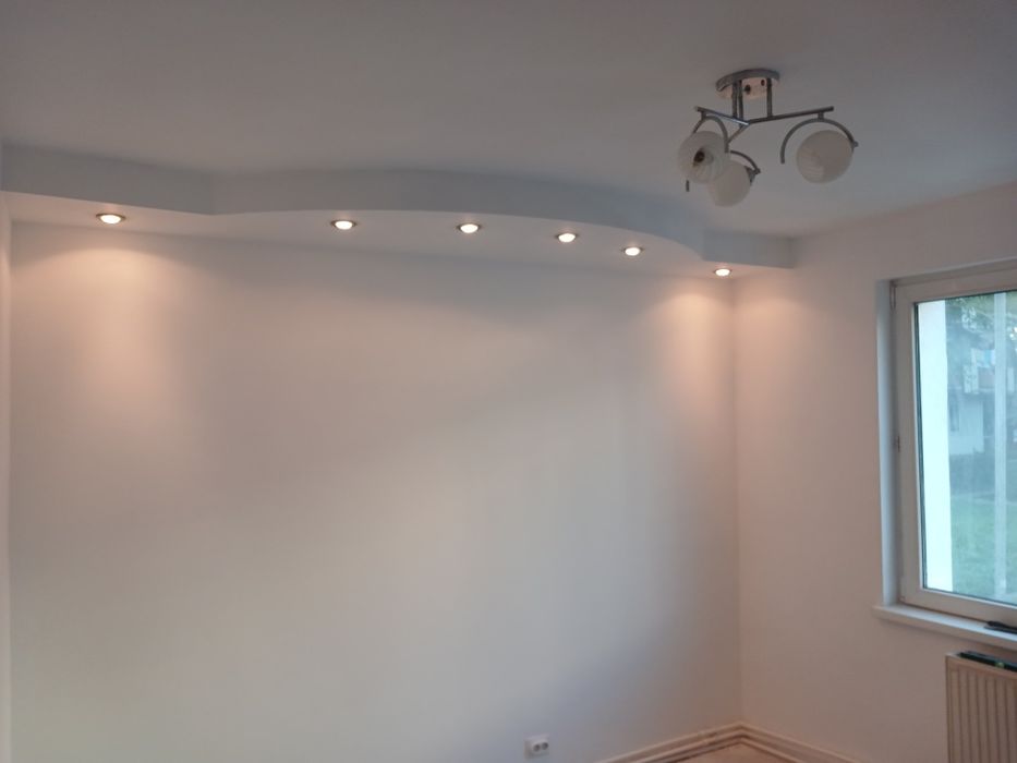 AparApartament 3 camere  parter unirii