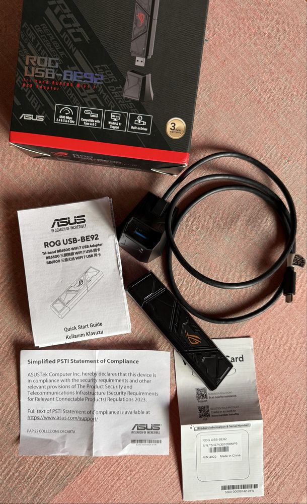 Asus ROG USB BE-92 Wi-Fi 7 безжичен адаптер