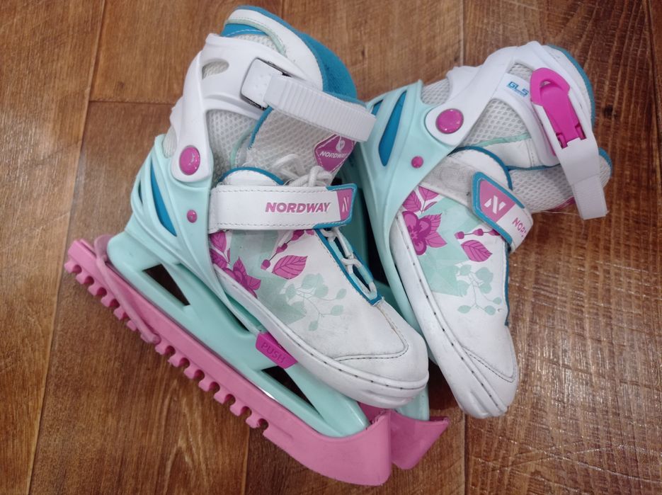 Продам коньки детский в хорошем состоянии, раздвигается размер 31-36