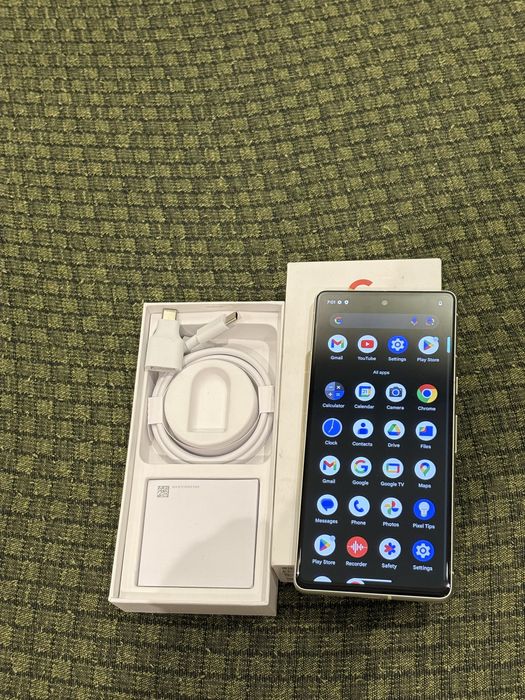 Telefon mobil Google Pixel 7, 128GB, 8GB RAM, 5G, Lemongrass