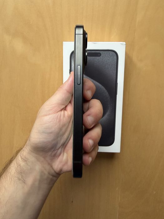 iPhone 15 Pro 128GB Black Titanium (full box + factura)