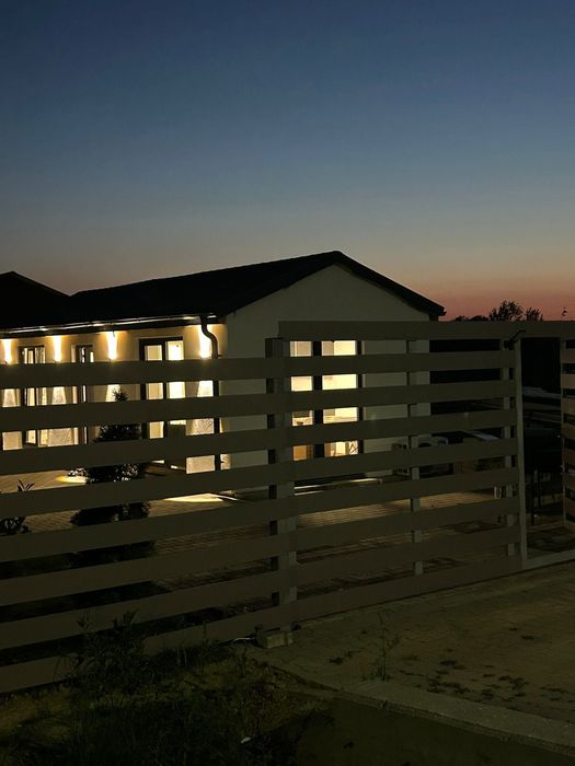 Casă de închiriat la poalele Munților Făgăraș