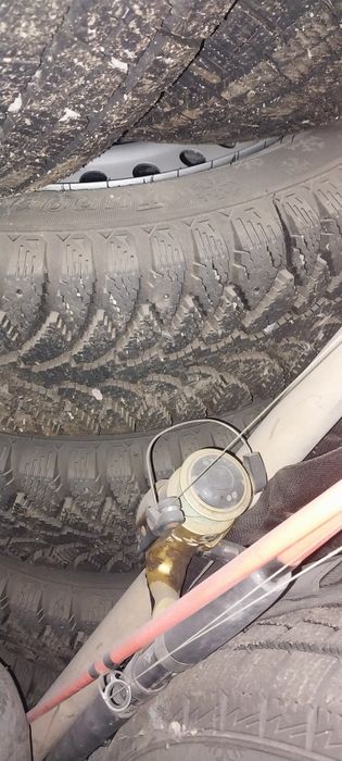 Продам 4 баллона на ваз R 13 на железных дисках