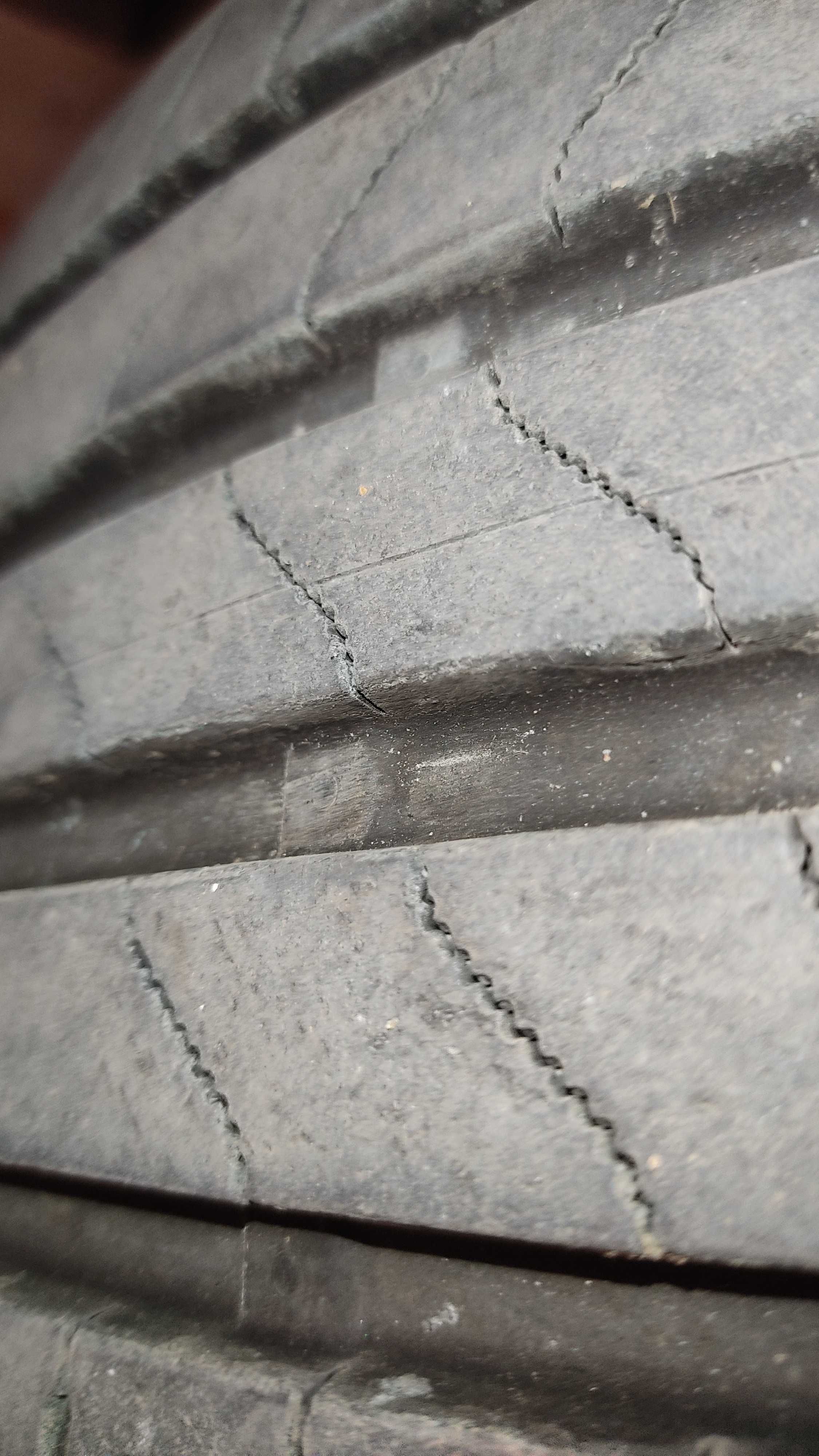BRIDGESTONE TURANZA 6 - 225/55/18 лятна DOT 23