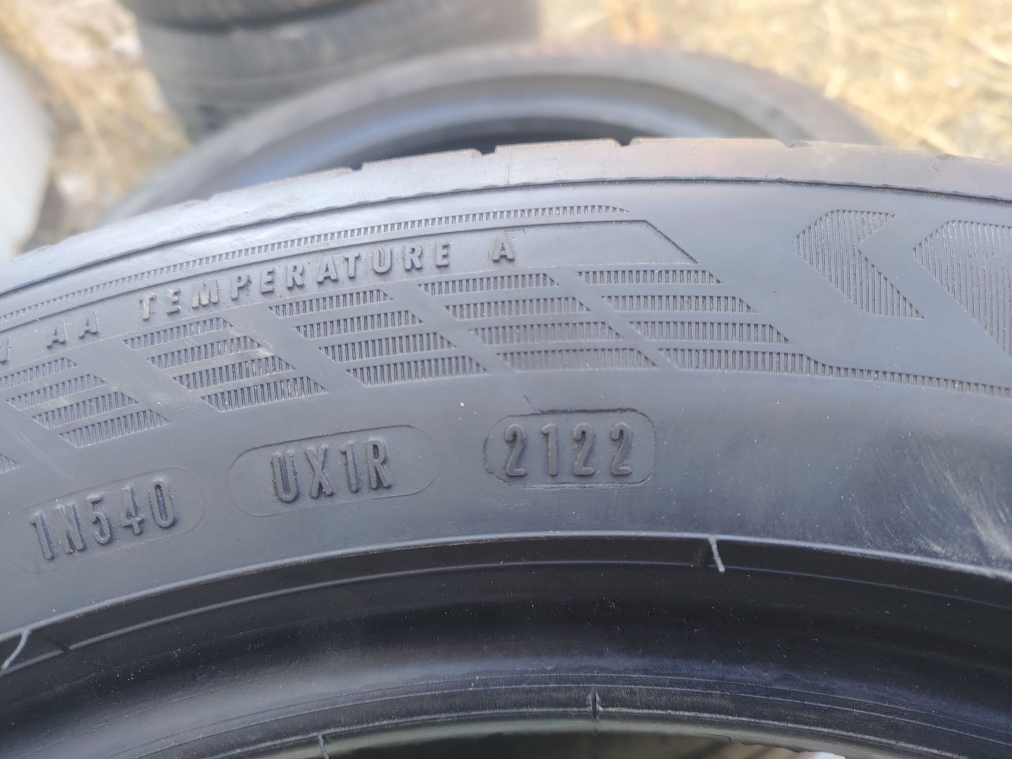 225/50/17 goodyear