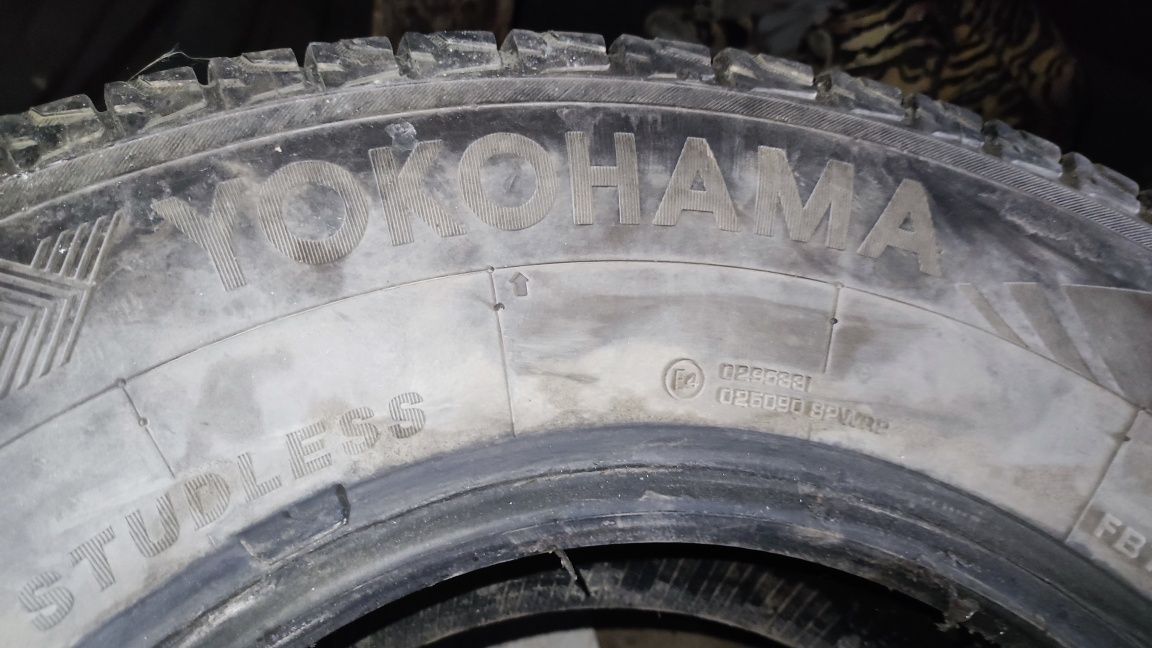 Шины Yokohama 225. 80 r15.  БУ