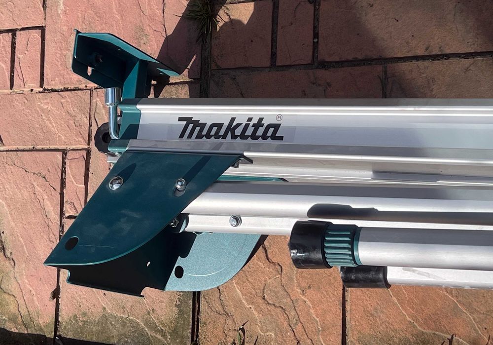 Suport fierastrau taieri inclinate Makita WST06