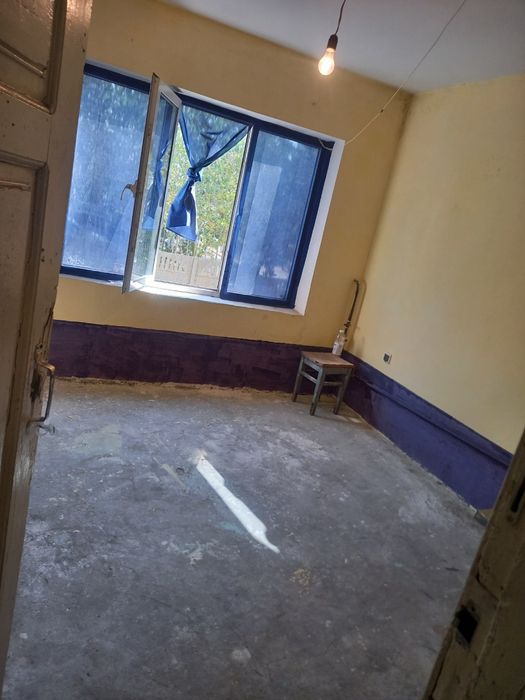 Sotiladi 1 xonali uy