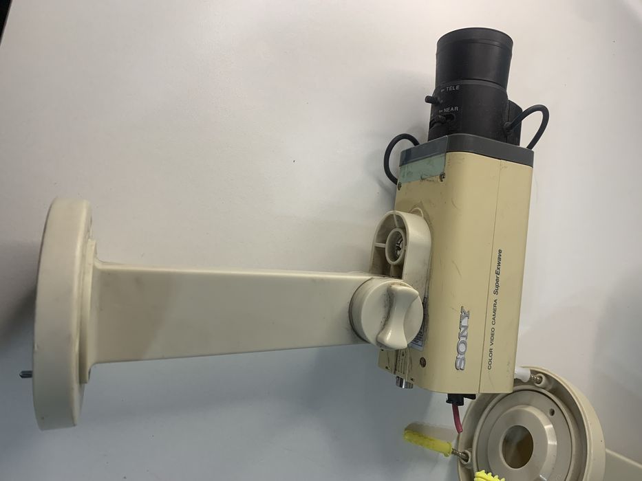 3 Bucati Sony SSC -E473P