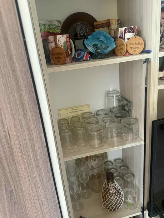 Модерна холна секция в отлично състояние