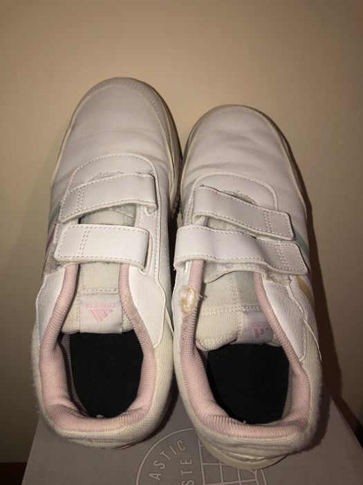 Маратонки adidas 38 номер