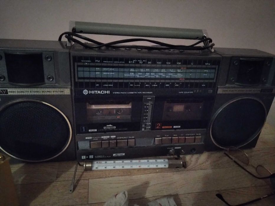 Касетофон Хитачи за части или ремонт