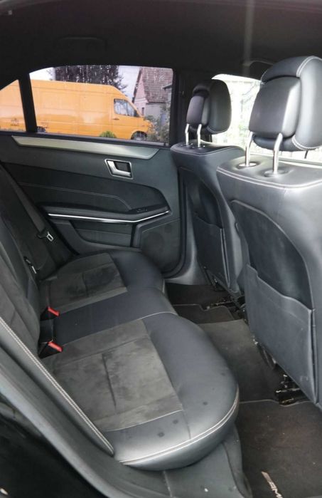 Dezmembrez Mercedes E-Class 2.2 170 cp Automat OM651