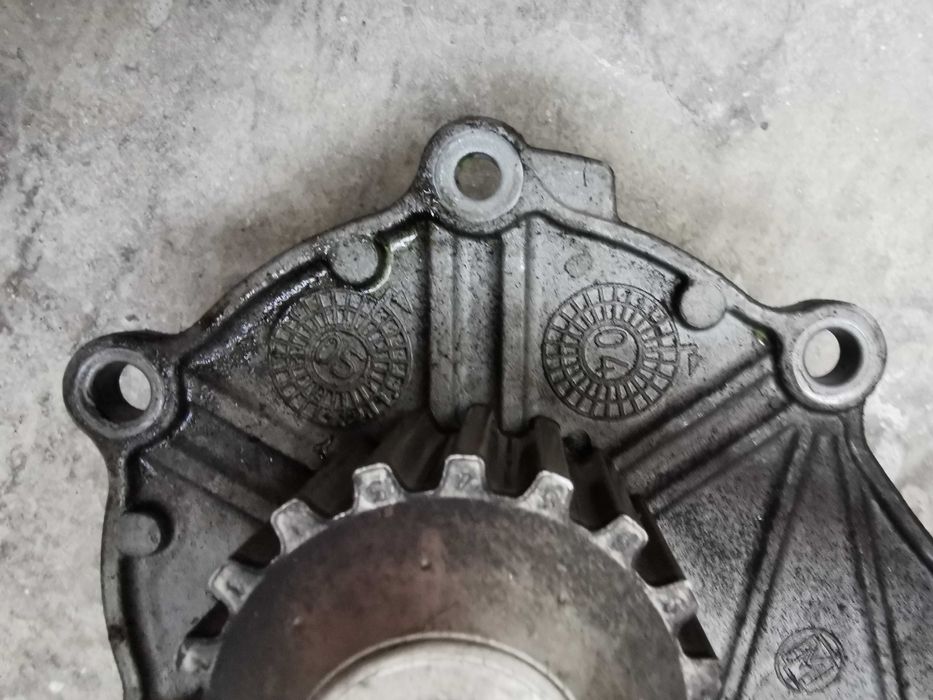 Pompa apa originala Mazda 3 2006 1.6 diesel compatibil HEPU 803