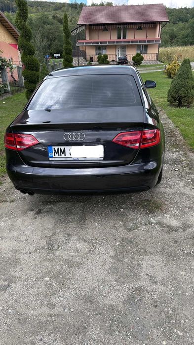 AUDI A4 B8 / 2010/11 / SLINE / Common Rail