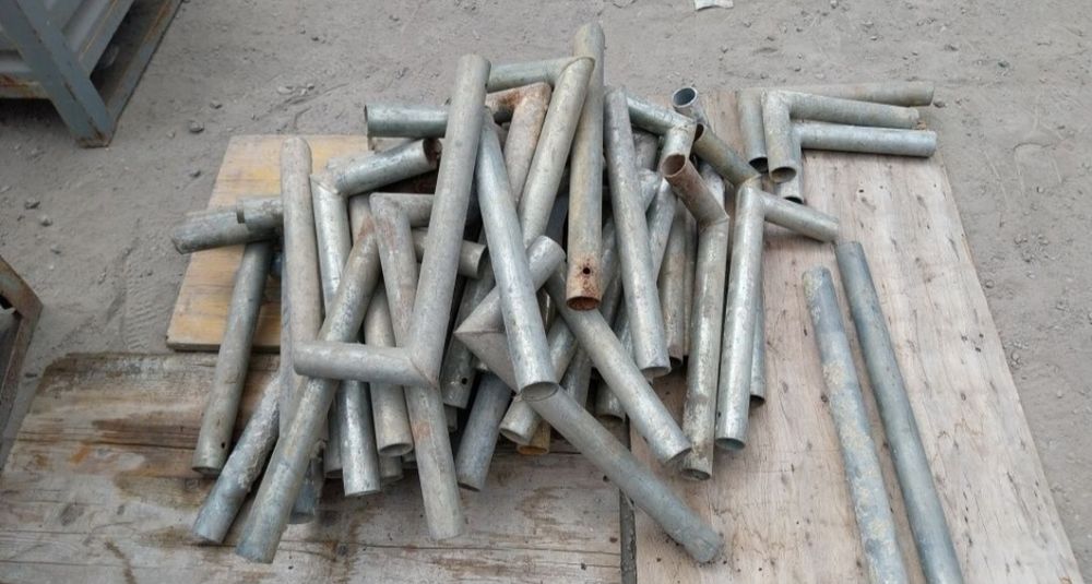 Surub ancoraj schela