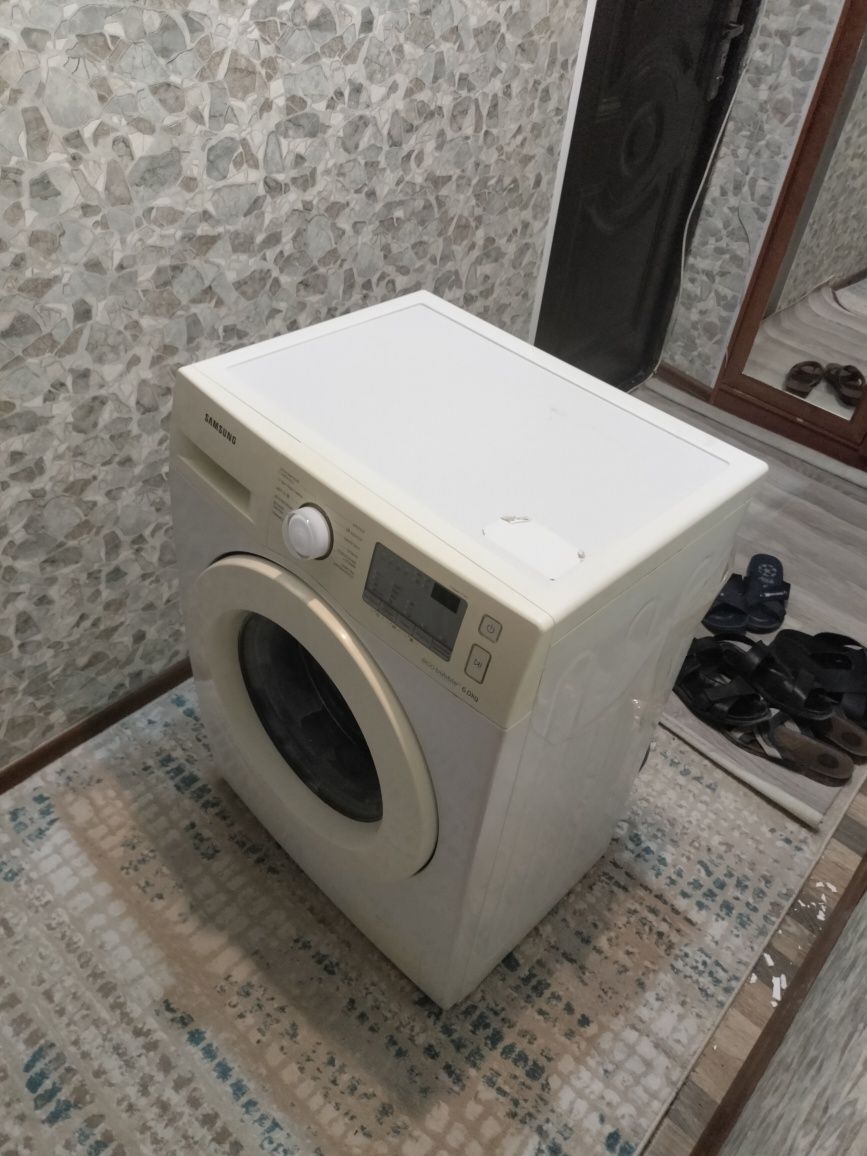 Продается стиральная машина