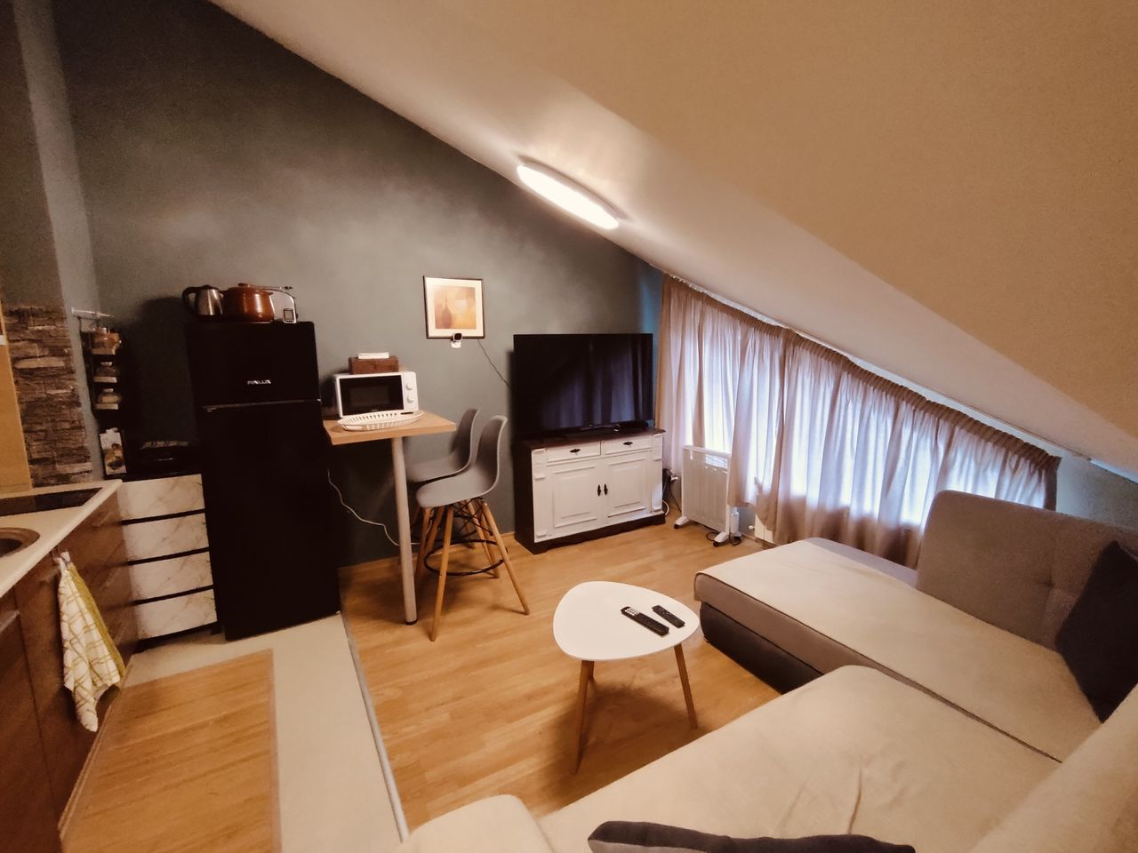 Продава се Двустаен апартамент в Разлог - 38 кв.м за 1211 €/кв.м - Снимка #2