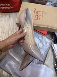 Pantofi Louboutin so Kate 38