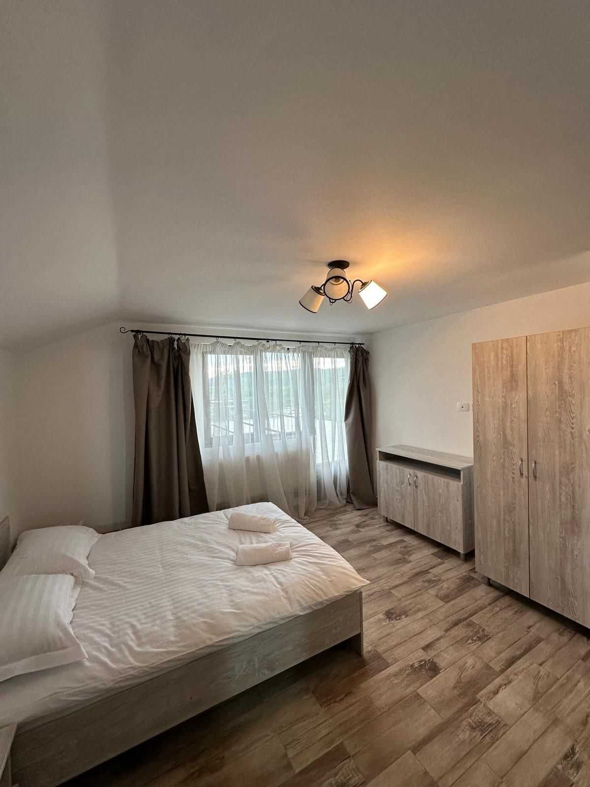 Cabana AgroPiscicola de inchiriat FACTURA/Ciubar cu jacuzzi/Ponton