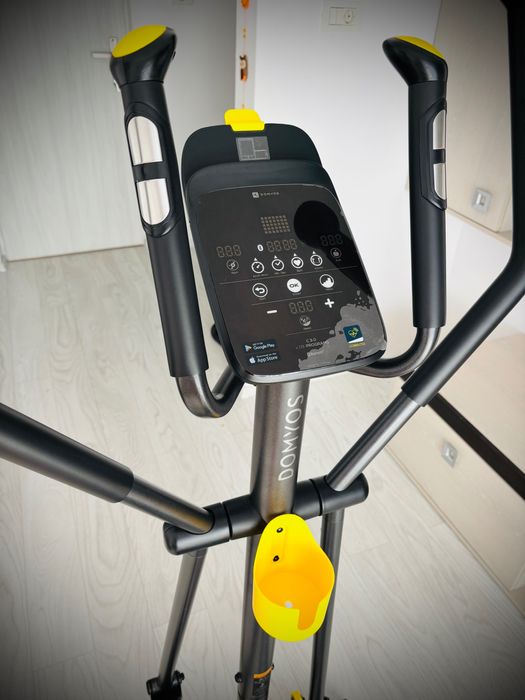 Bicicleta eliptica Domyos 500 conectata in garantie