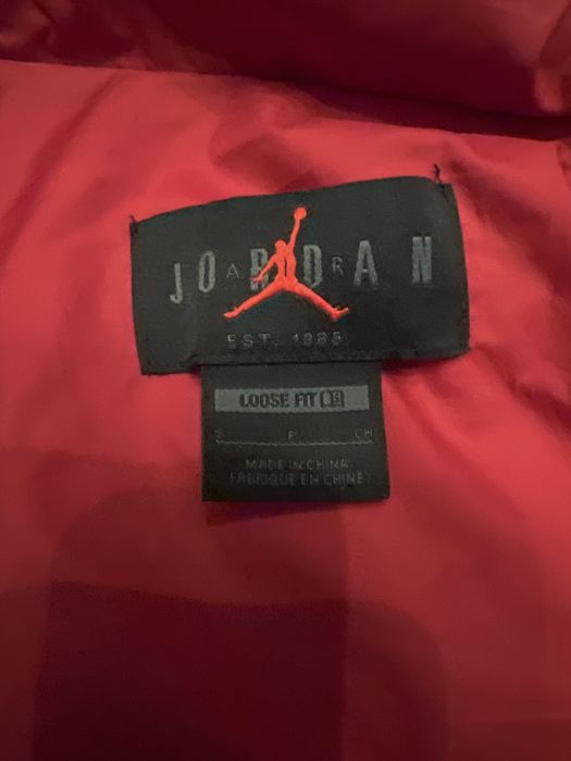 Vand geaca jordan essentials puffer originala