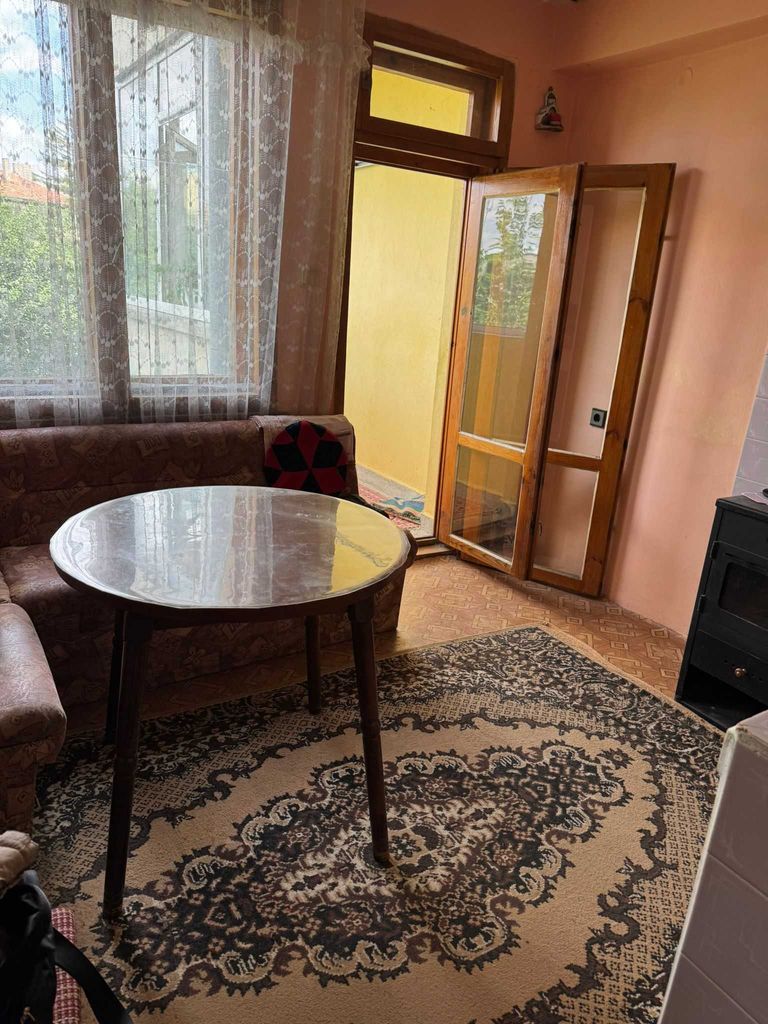 Продава се Тристаен апартамент в Стара Загора, Център - 74 кв.м за 845 €/кв.м - Снимка #2