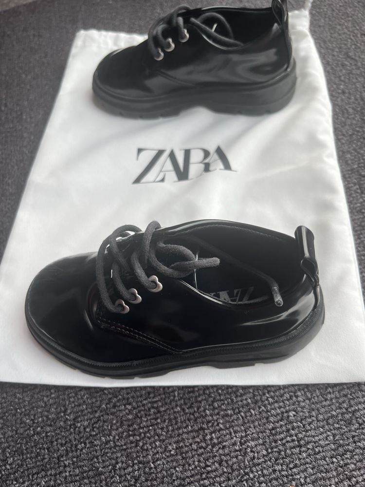 Детски обувки ZARA