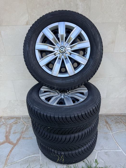 Anvelope  iarna 215/65/17 jante 5x112