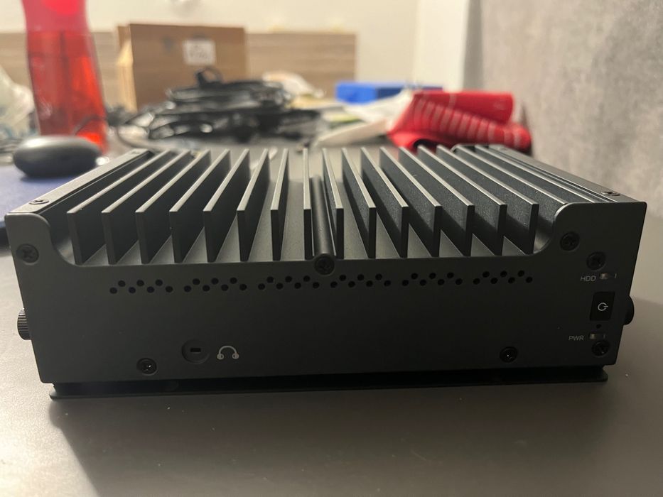 Мини компютър, 32 gb ram, 4 ядра до 2.6 GHz, WiFi, 340 gb