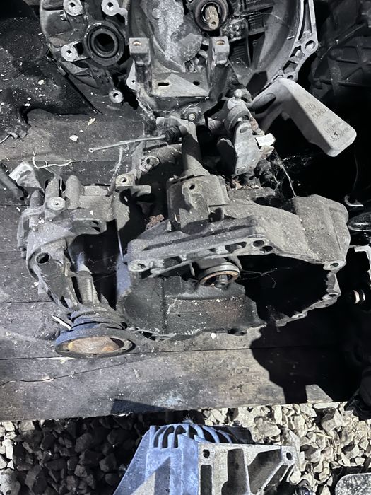 Скоростна кутия seat ibiza 1.4tdi 5степенна