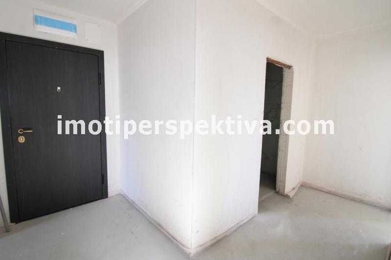 Продава се Тристаен апартамент в Пловдив, Остромила - 116 кв.м за 1113 €/кв.м - Снимка #11