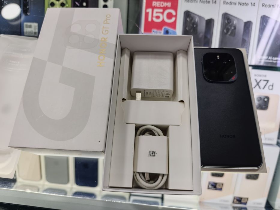 Honor GT Pro 16/512 sotiladi