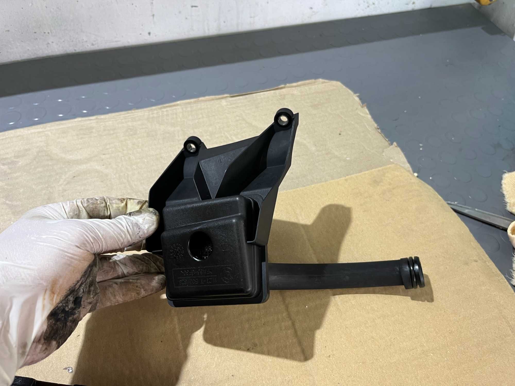 Маслена помпа за BMW E46 316 / 318 (N42)