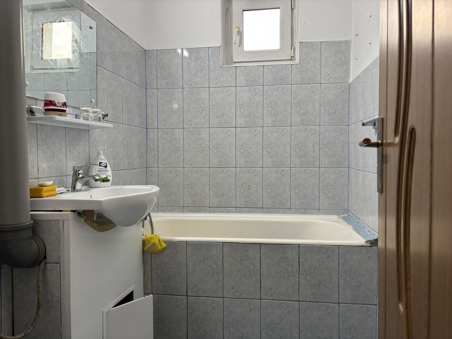 Persoana fizica vand apartament 2 camere Alexandru cel Bun