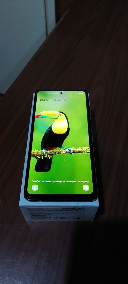 Смартфон Samsung Galaxy A72 128GB Black за 120 у.е!